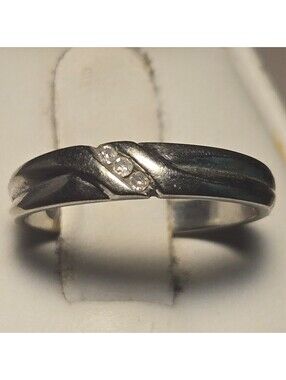 10K White Gold Simple Band Sz 6.5